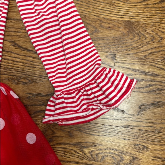 Counting Daisies Tulle Santa Appliqué Dress - Picture 12 of 13